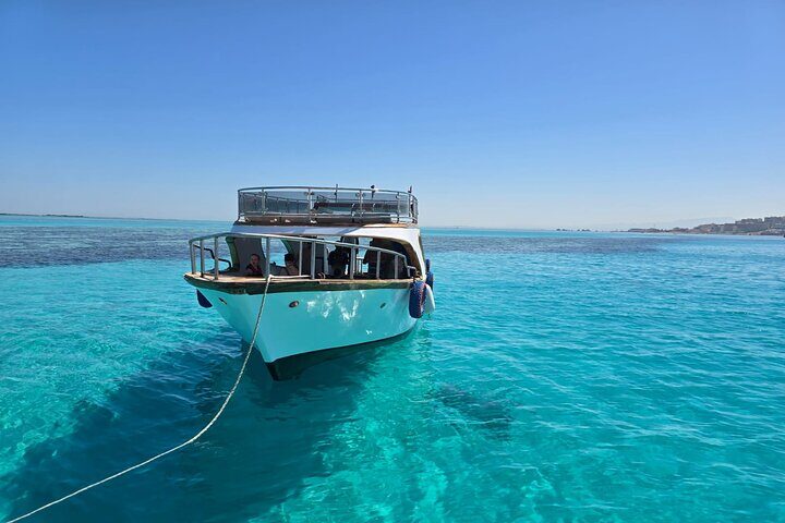 Familien-Glasbodenboot-Ausflug in Hurghada