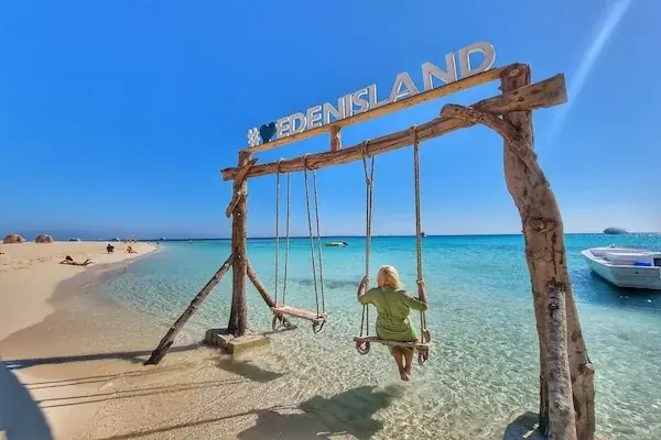 Luxury Eden Island Boat Trip in Hurghada — view 3