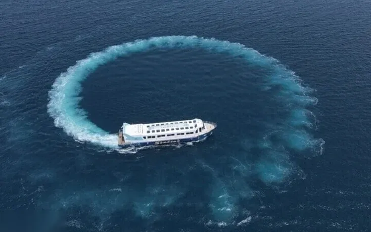 Semi-Submarine Tour in Hurghada — view 5